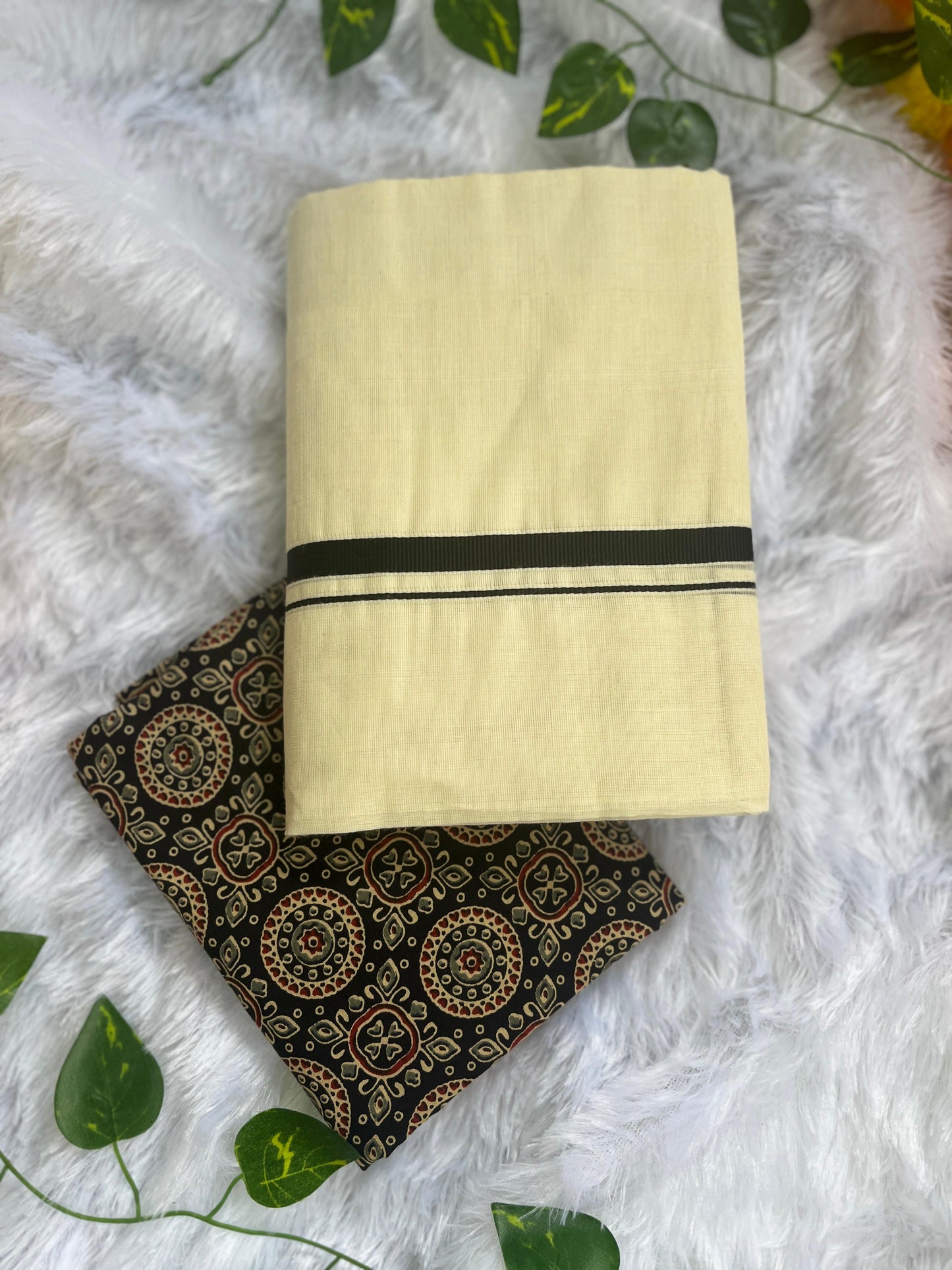 Shyamavali – Kerala Set Mundu with Black Border with blouse