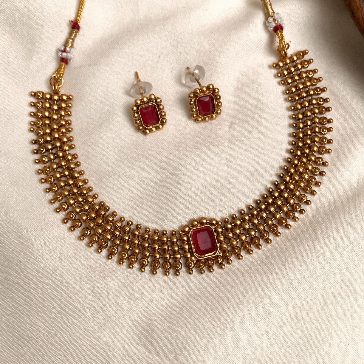 Royal Indra Red Stone NC