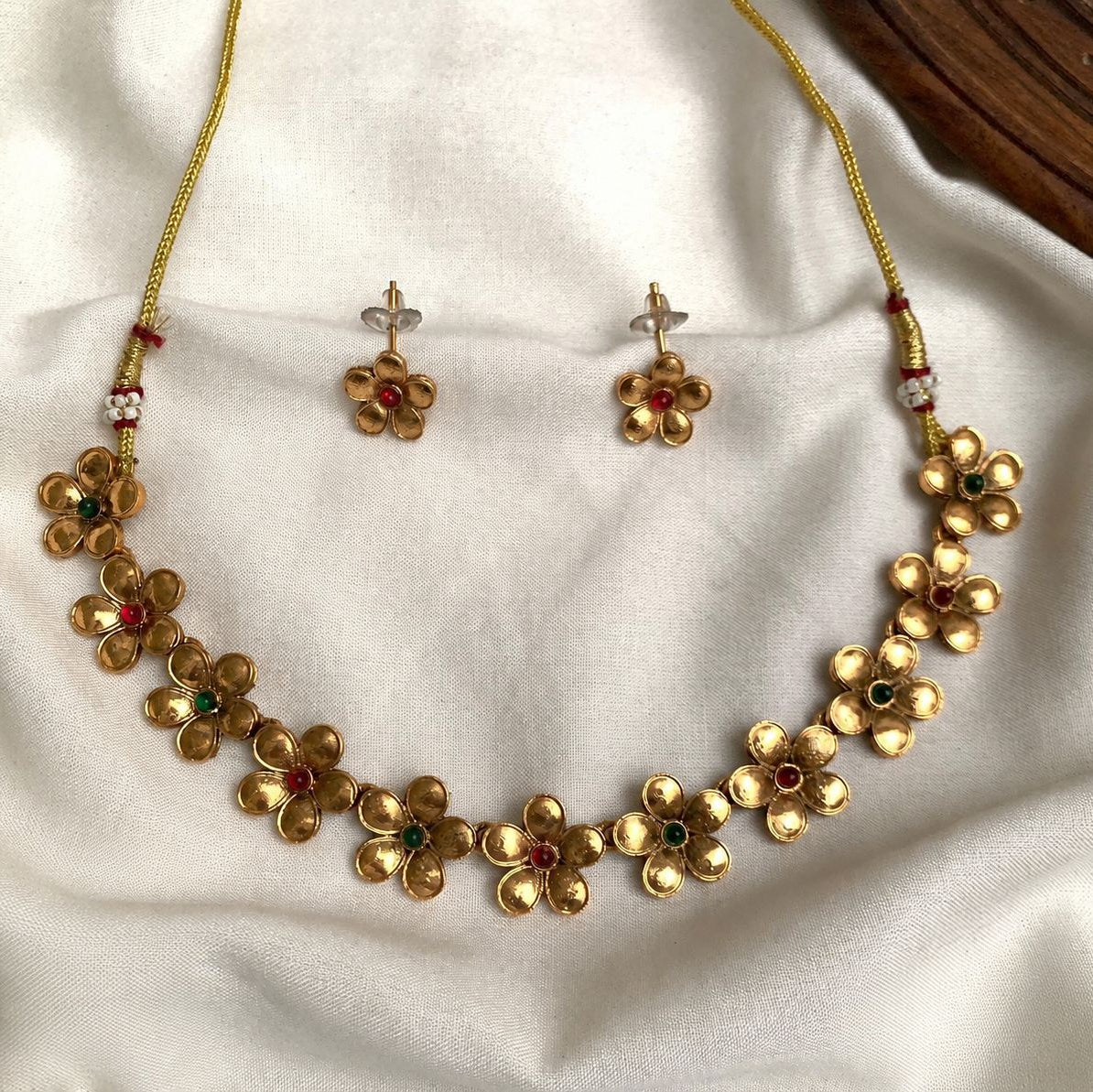 Mayura Multi-Stone Floral Antique NC