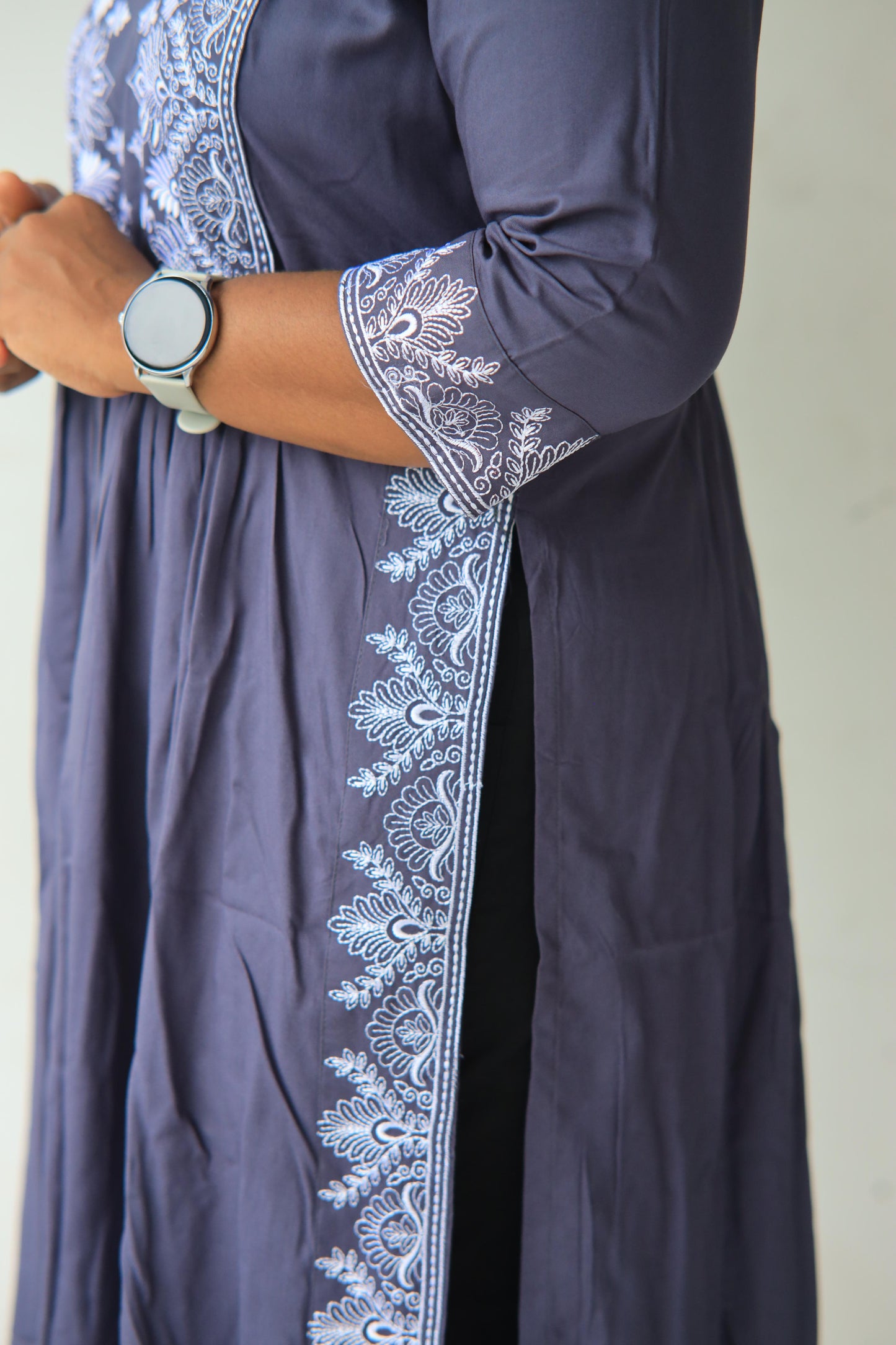 Nyra cut Kurti
