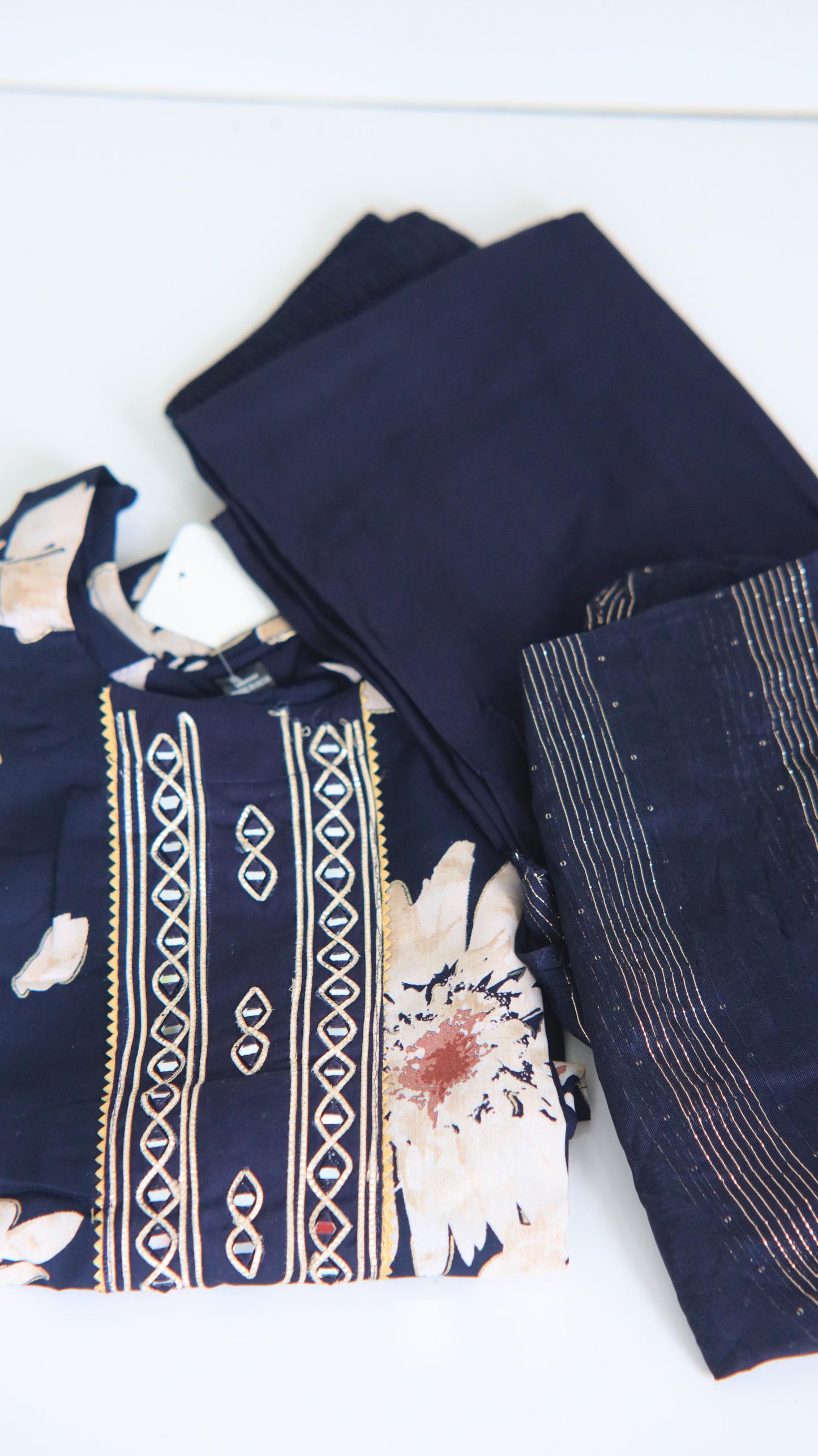 3 Piece Set with Mirror Work