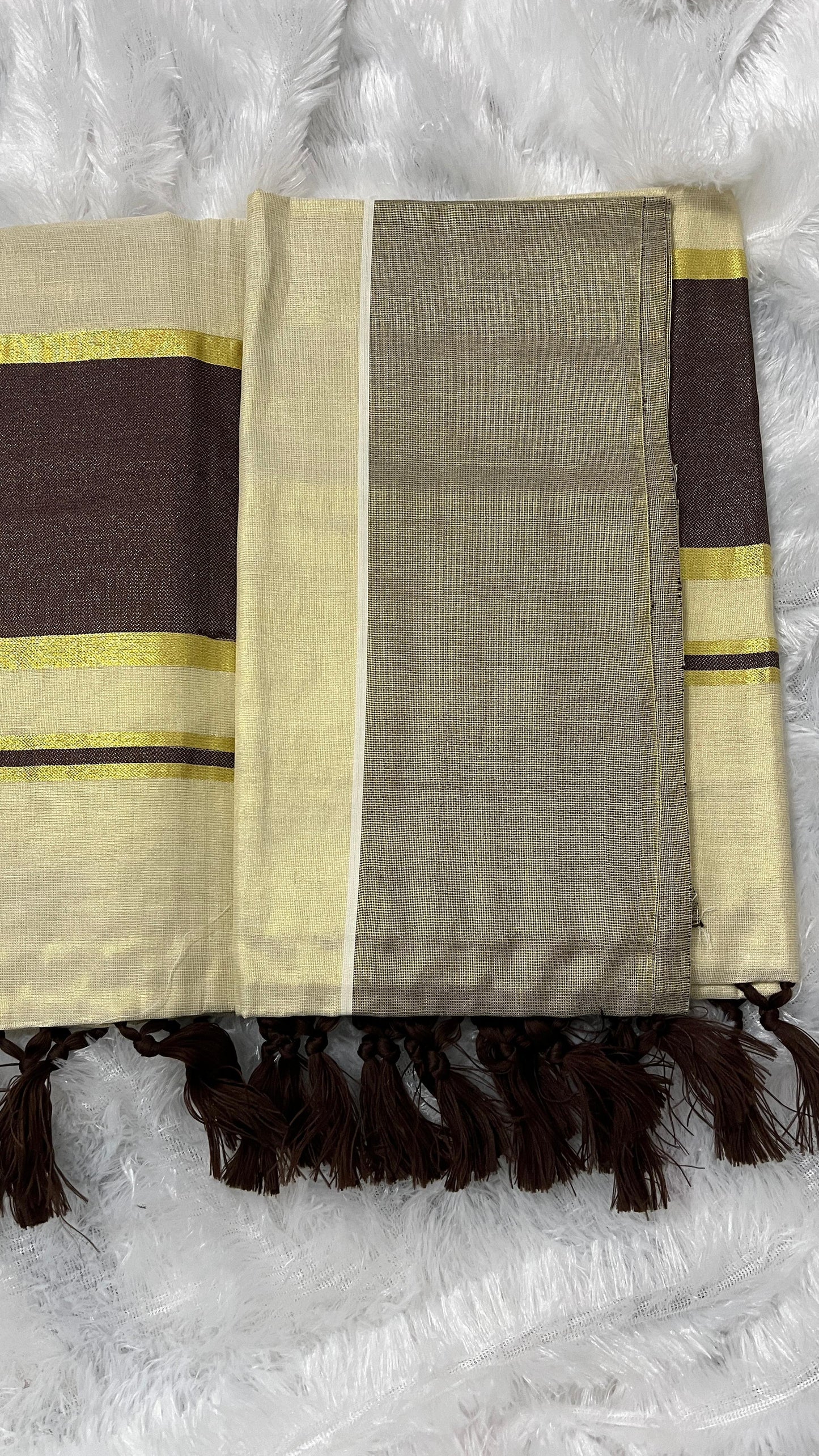 Sandhya Mayil – Tissue Kerala Saree (Brown Border Edition)
