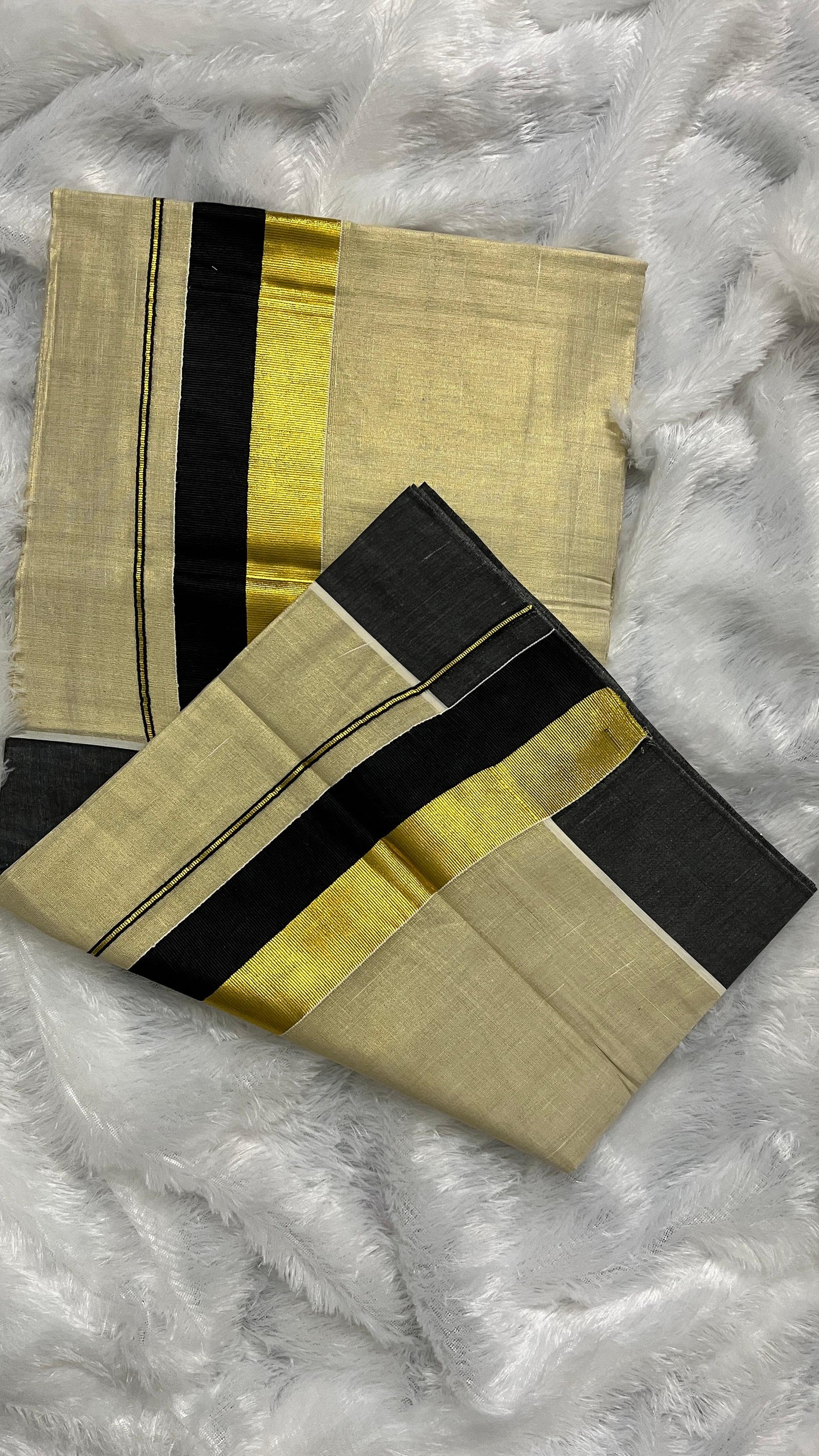 Nisha Mohini – Tissue Kerala Saree (Black & Kasavu Border)