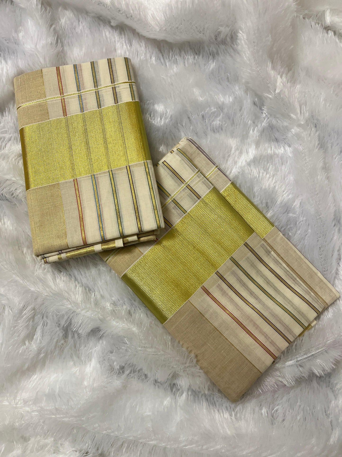 Nira Vari - Color lined kasavu set mund