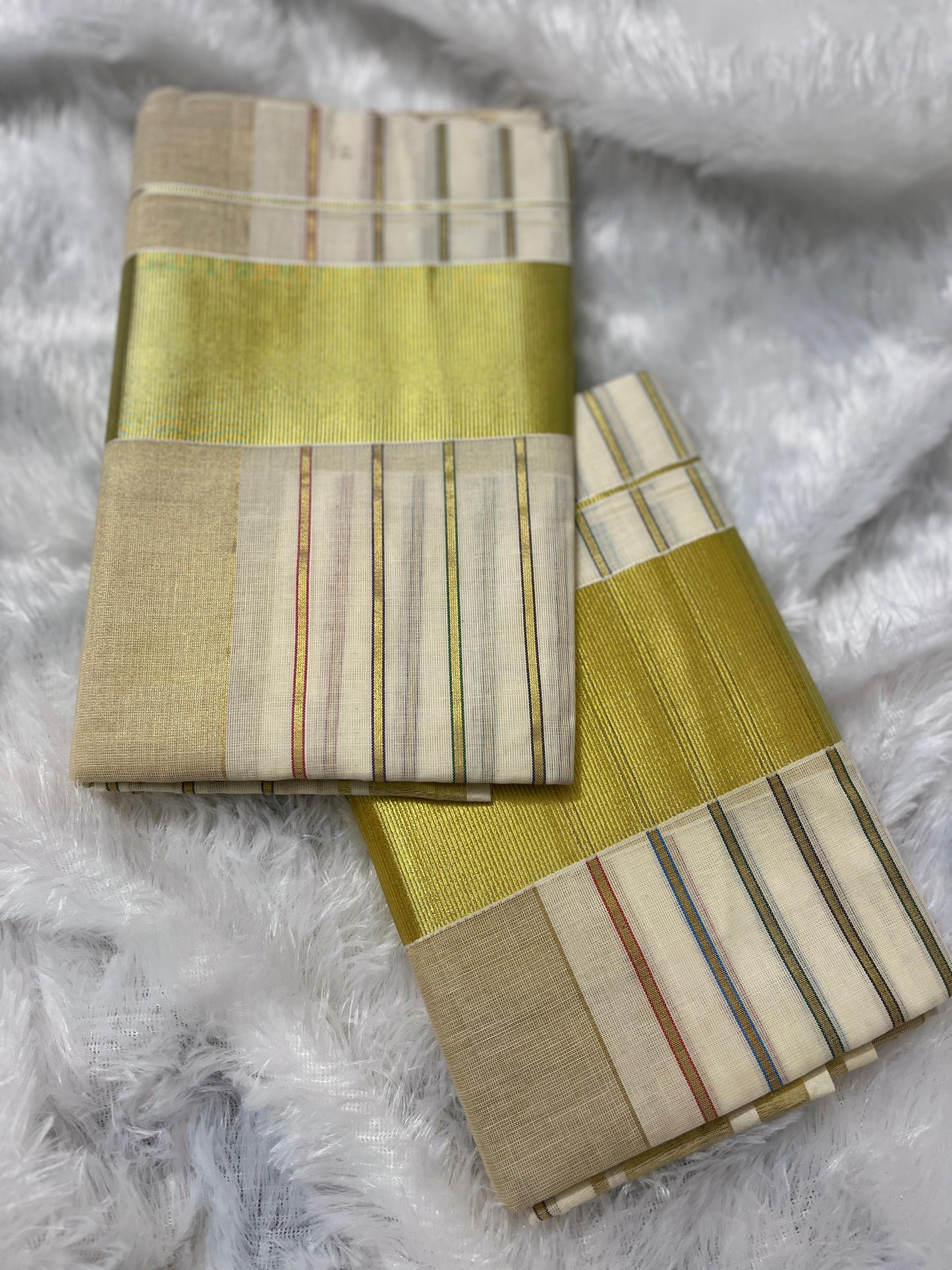 Nira Vari - Color lined kasavu set mund