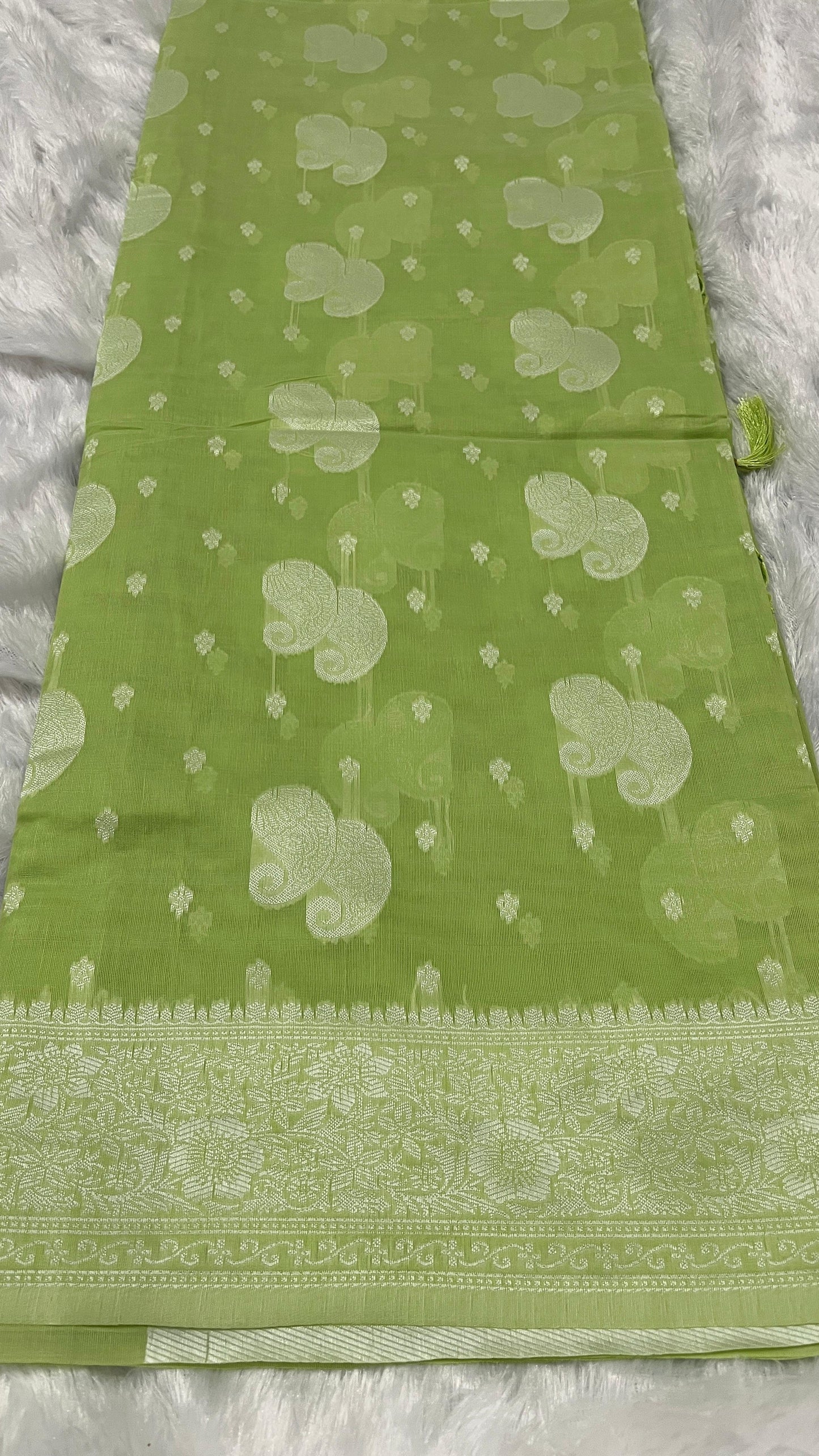 Aaromala – Pastel Green Handloom Saree