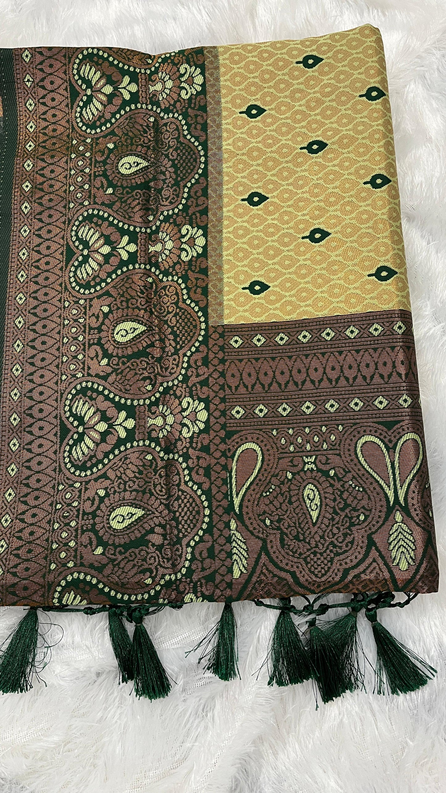 Kutch Silk Saree with unstiched blouse