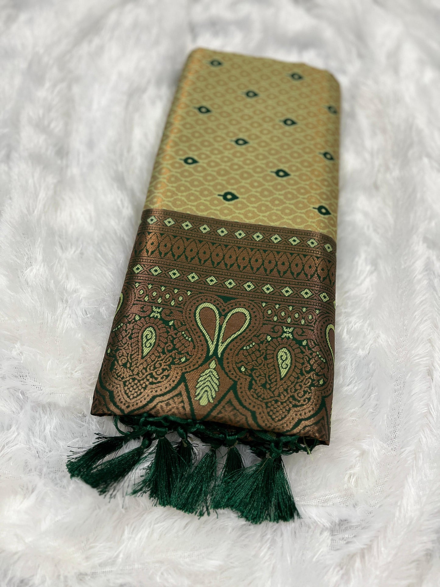 Kutch Silk Saree with unstiched blouse