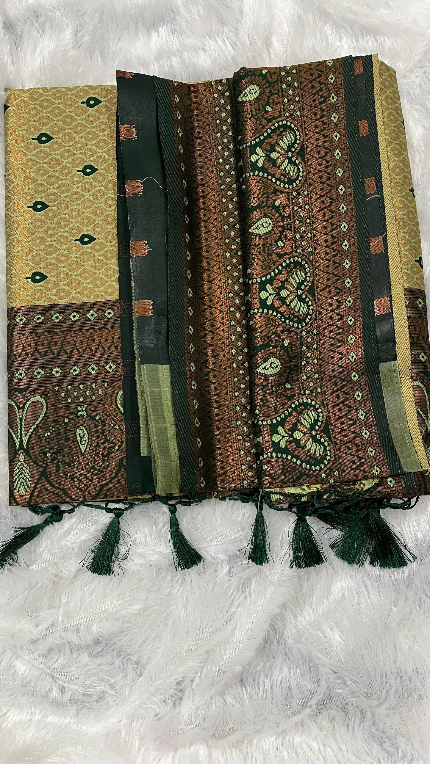 Kutch Silk Saree with unstiched blouse