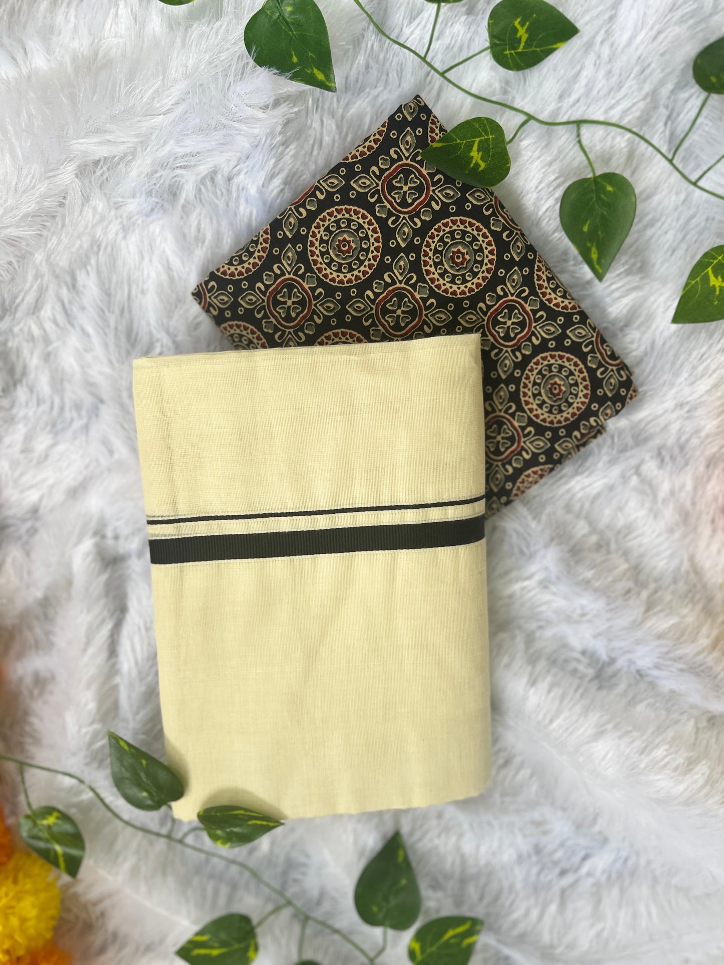 Shyamavali – Kerala Set Mundu with Black Border with blouse