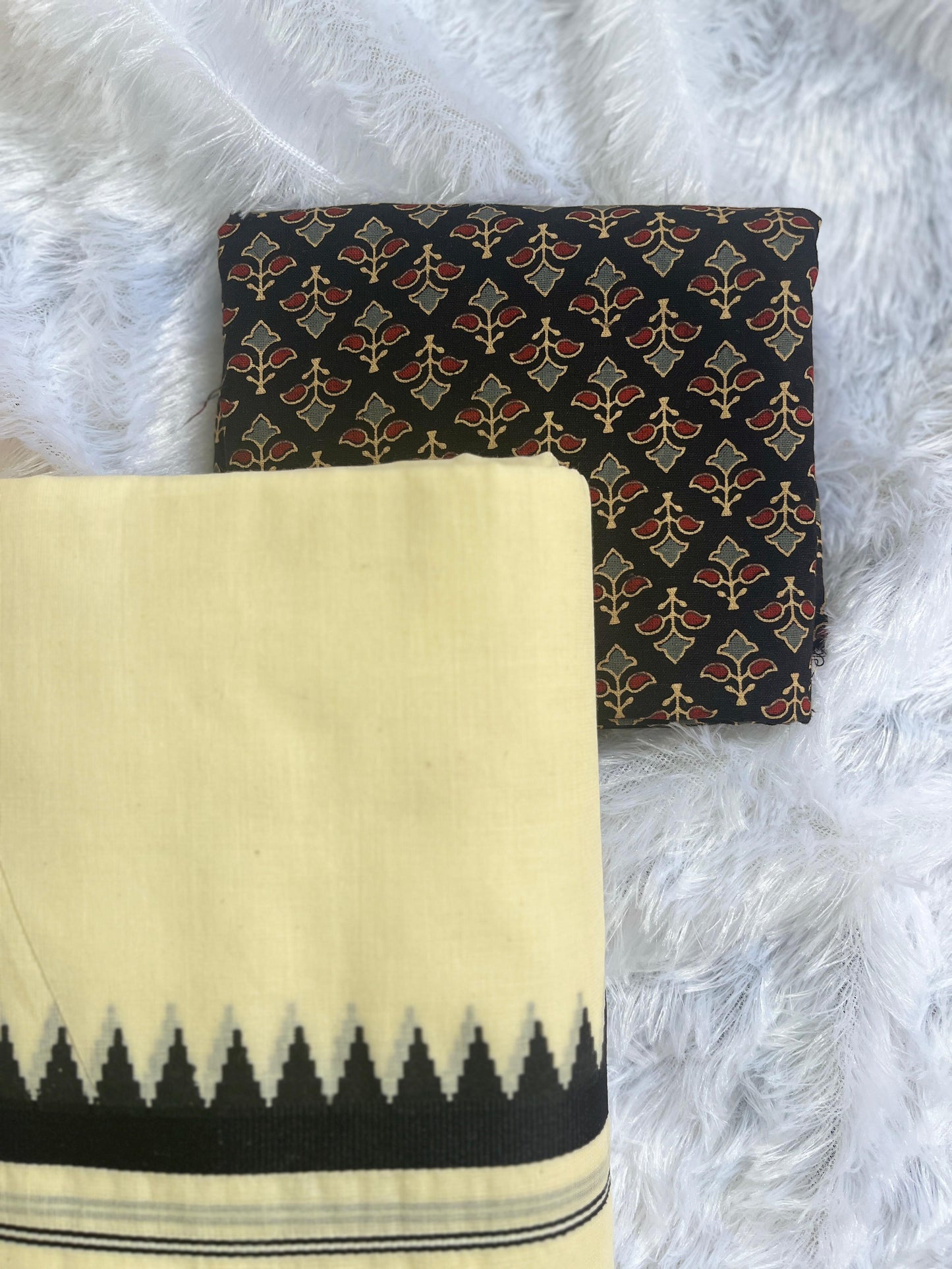 Karivara – Kerala Set Mundu with Black Temple Border