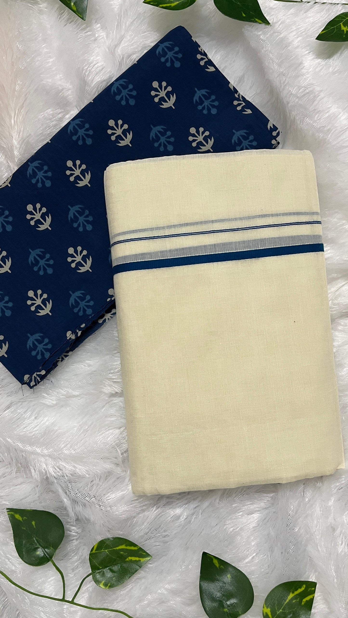 Puliyilakara – Kerala Set Mundu with Blue Border & Blouse