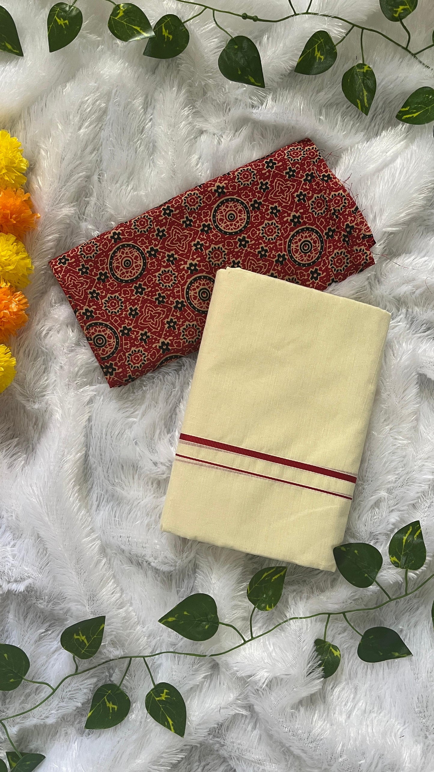 Puliyilakara Kerala Set Mundu Red Border with blouse