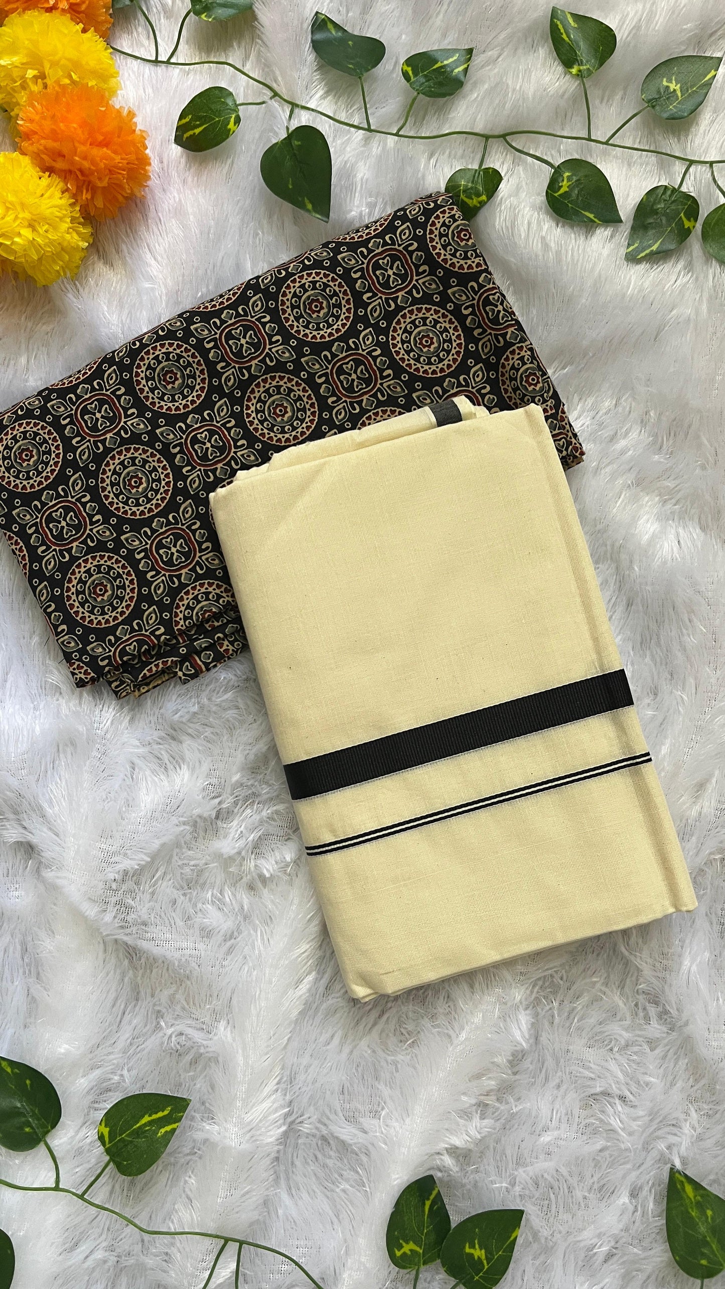 Shyamavali – Kerala Set Mundu with Black Border with blouse