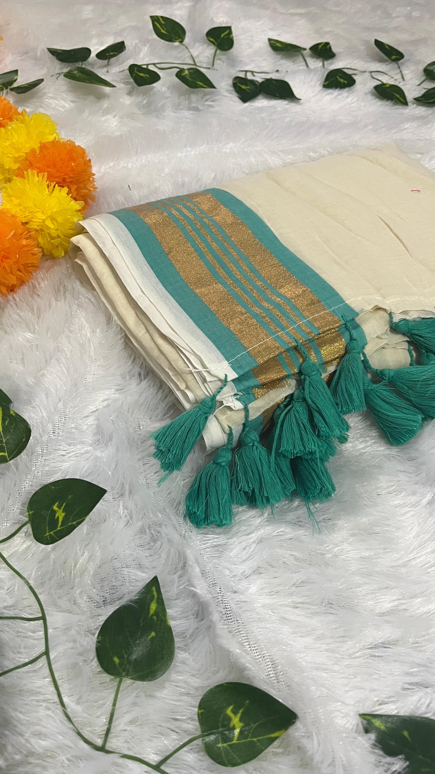 Pure Mul Cotton Saree with Kasavu & Turquoise blue border