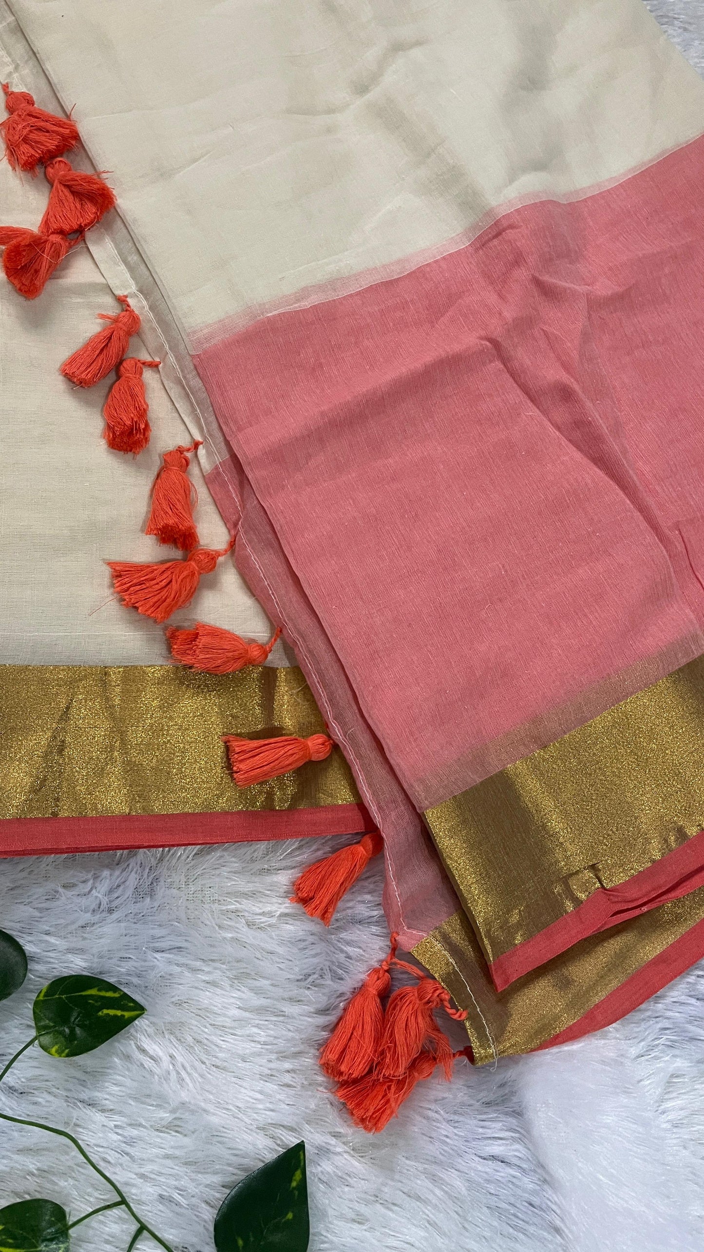 Pure Mul Cotton Peach Saree with Kasavu border