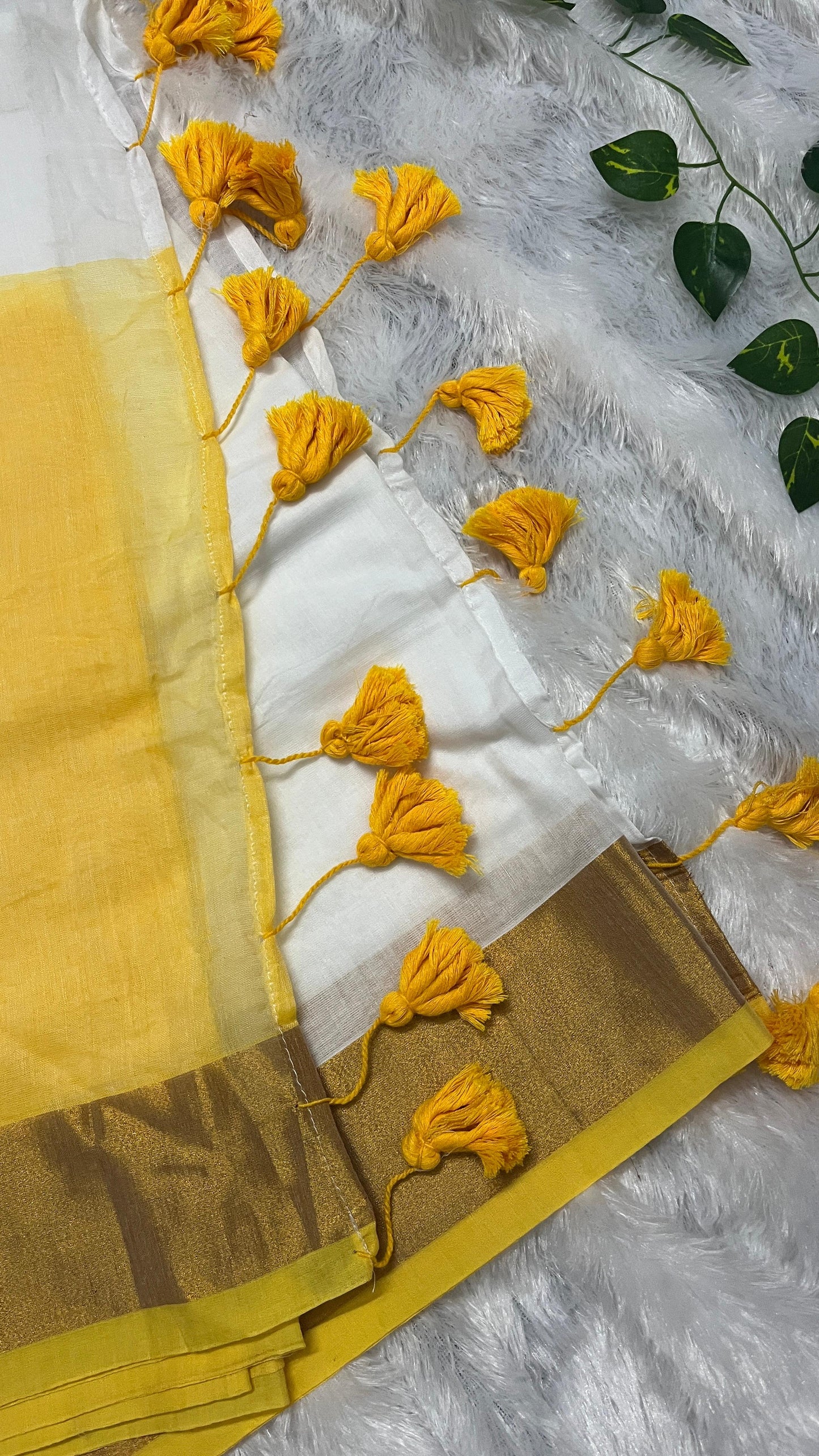 Mul Cotton Yellow-Off White Saree with Kasavu border & Tussels