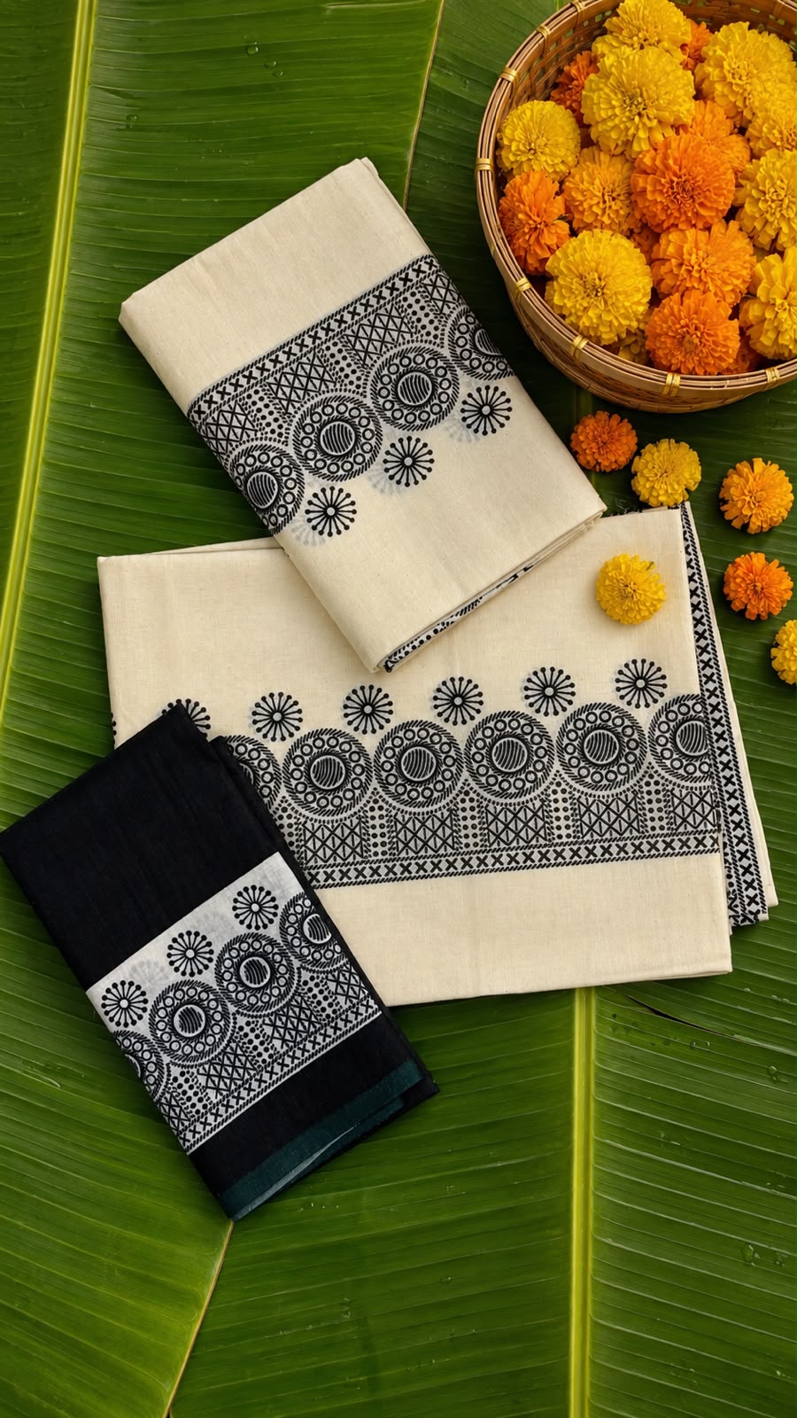 Marathagam – Kerala Set Mundu with Dark Green Printed Border & Blouse